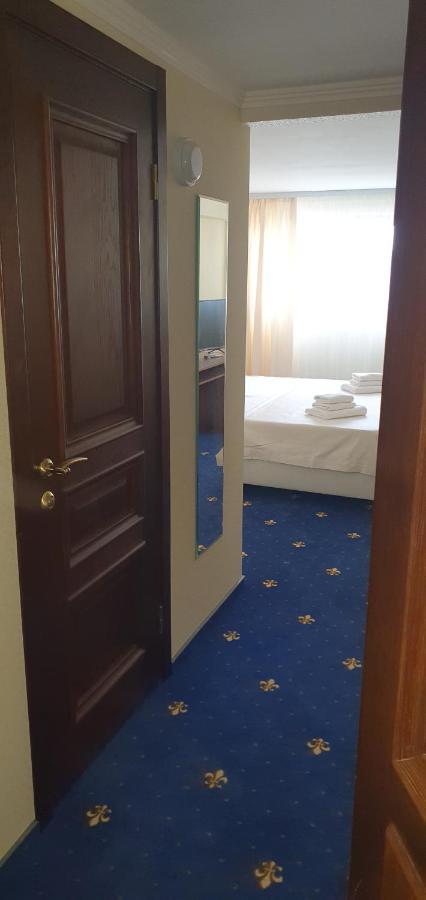 Hôtel Evropa à Gagra Extérieur photo